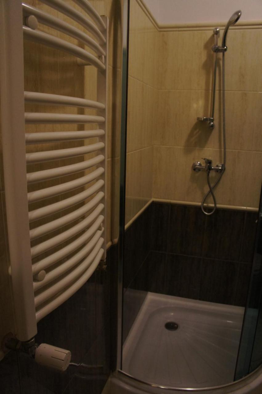 Dworska Elektrownia Hotell Kędzierzyn-Koźle Exteriör bild